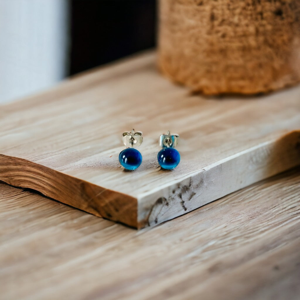 Boucles d'oreilles puces bleues