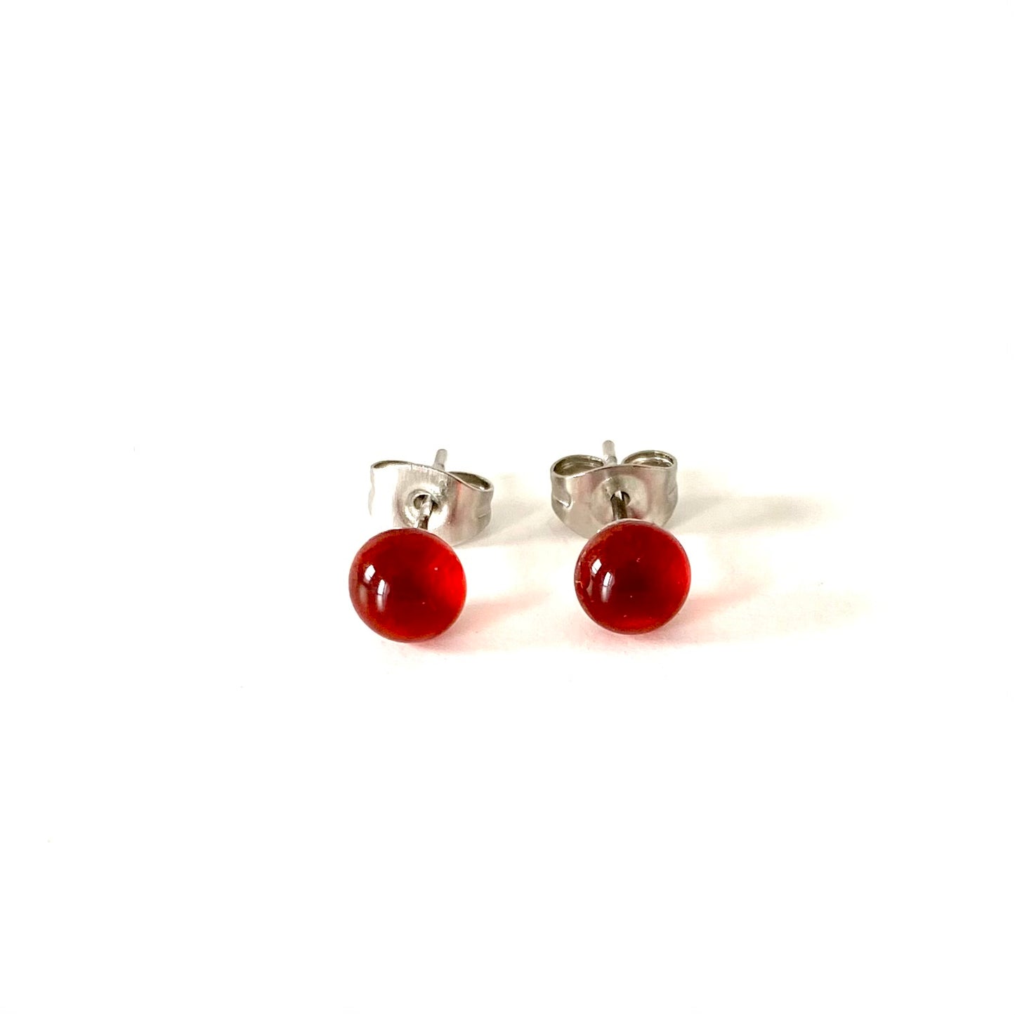 Boucles d'oreilles puces rouges