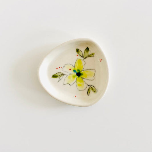 Coupelle vide-poche en porcelaine jardin fleurs jaunes peinte à la main